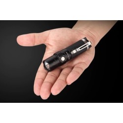 Fenix PD25 Flashlight