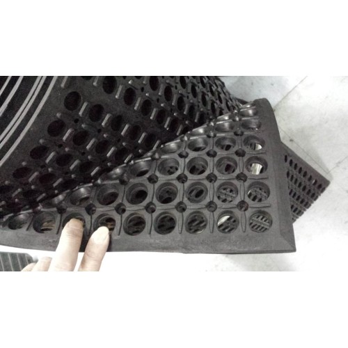 Kitchen Zone 39-071 Rubber Mat